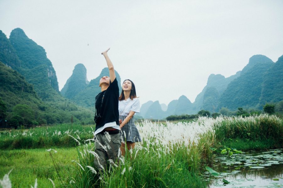 Yangshuo Private One-Day Tour Including Shiwai Taoyuan, Yulong River Rafting, and Yangshuo West Street
